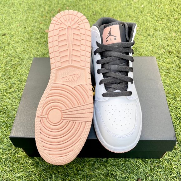 Nike Air Jordan 1 white black shoes - Picture 4 of 4